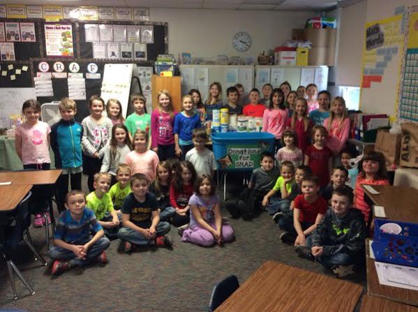 2nd Graders Donate - Palms Elementary